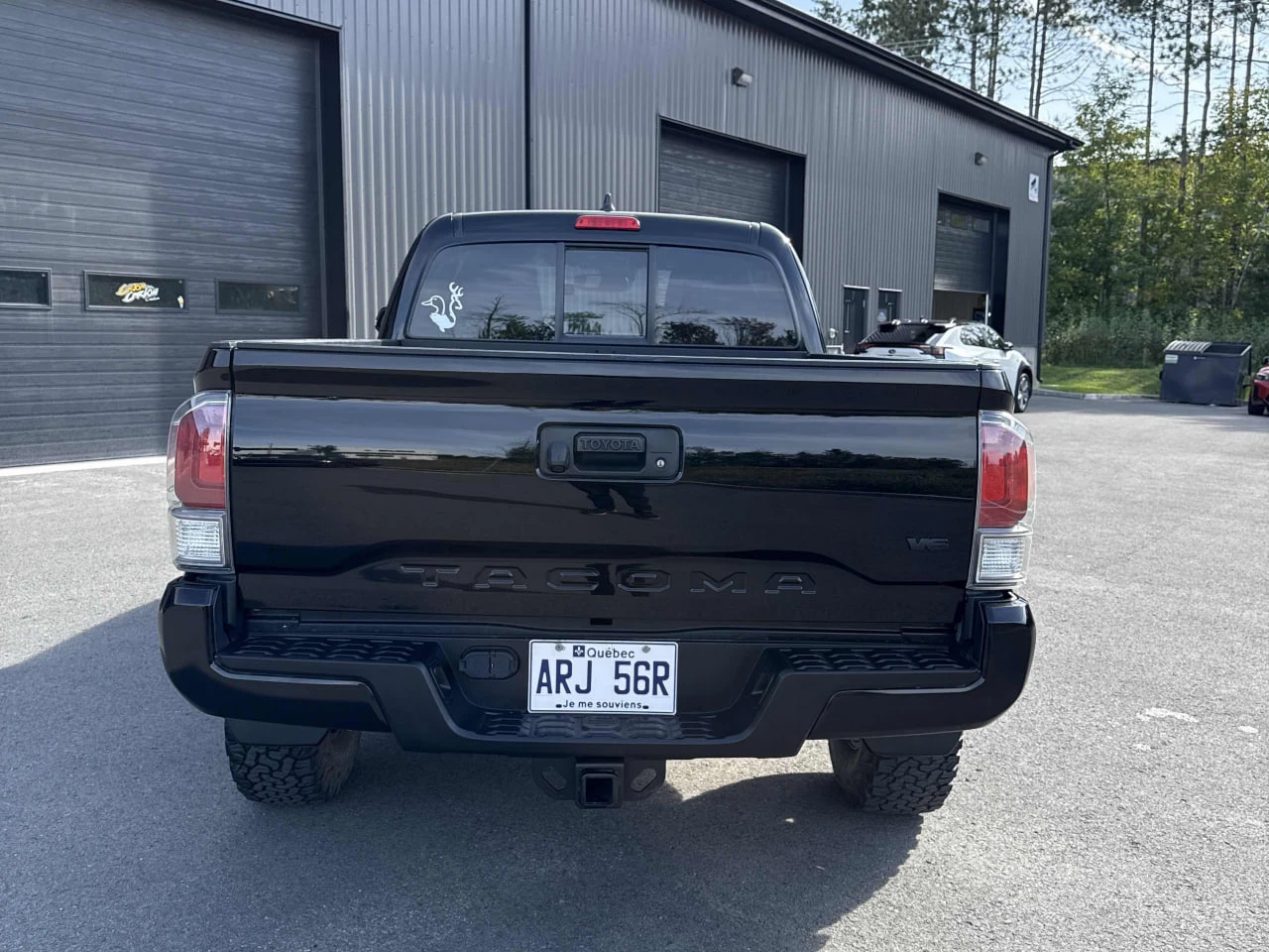 Toyota Tacoma CARFAX* АВТОФИНАНСИРАНЕ БЕЗ ПЪРВОНАЧАЛНА ВНОСКА - изображение 4
