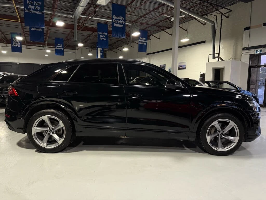 Audi Q8 Progressiv* 55 TFSI* АвтоКредит* (ЦЕНА ДО БГ), снимка 3 - Автомобили и джипове - 54002412