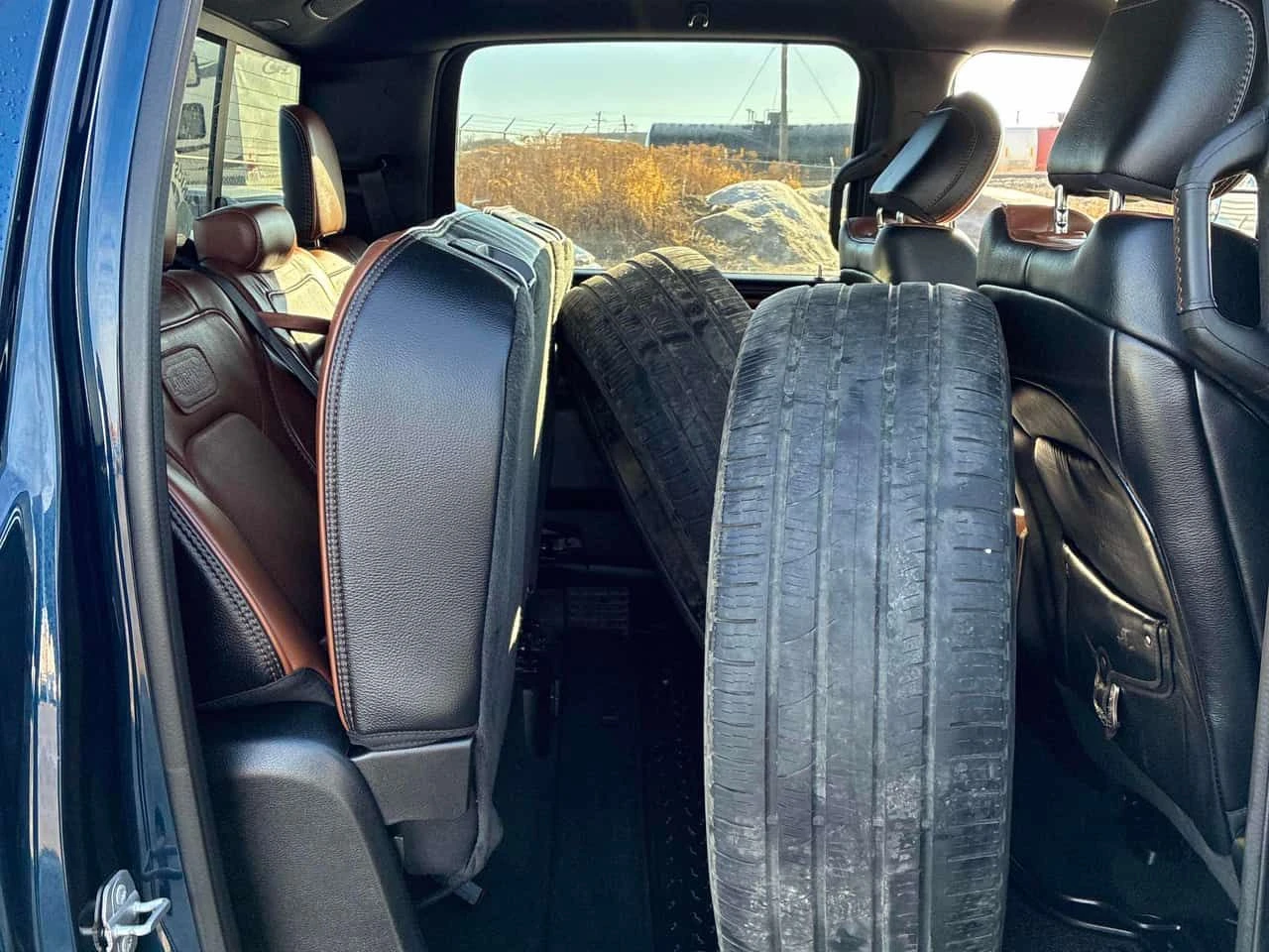 Dodge RAM 1500 * Limited Longhorn * КОМПЛЕКТ ГУМИ * КАМЕРА, снимка 15 - Автомобили и джипове - 54182448