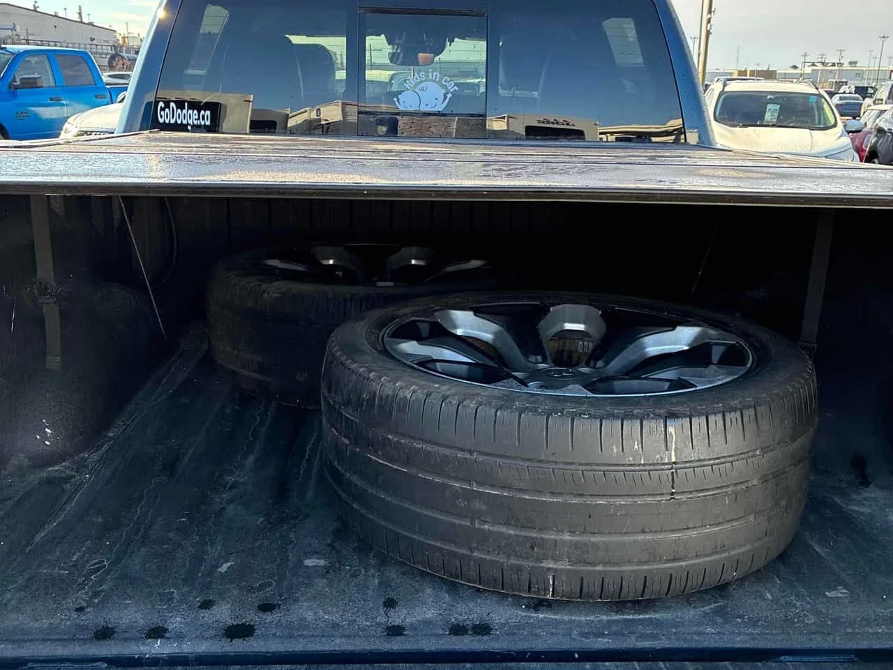 Dodge RAM 1500 * Limited Longhorn * КОМПЛЕКТ ГУМИ * КАМЕРА, снимка 17 - Автомобили и джипове - 54182448