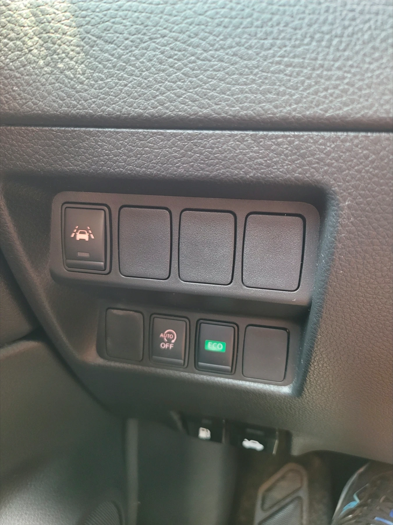 Nissan Qashqai J11, снимка 15 - Автомобили и джипове - 54295810
