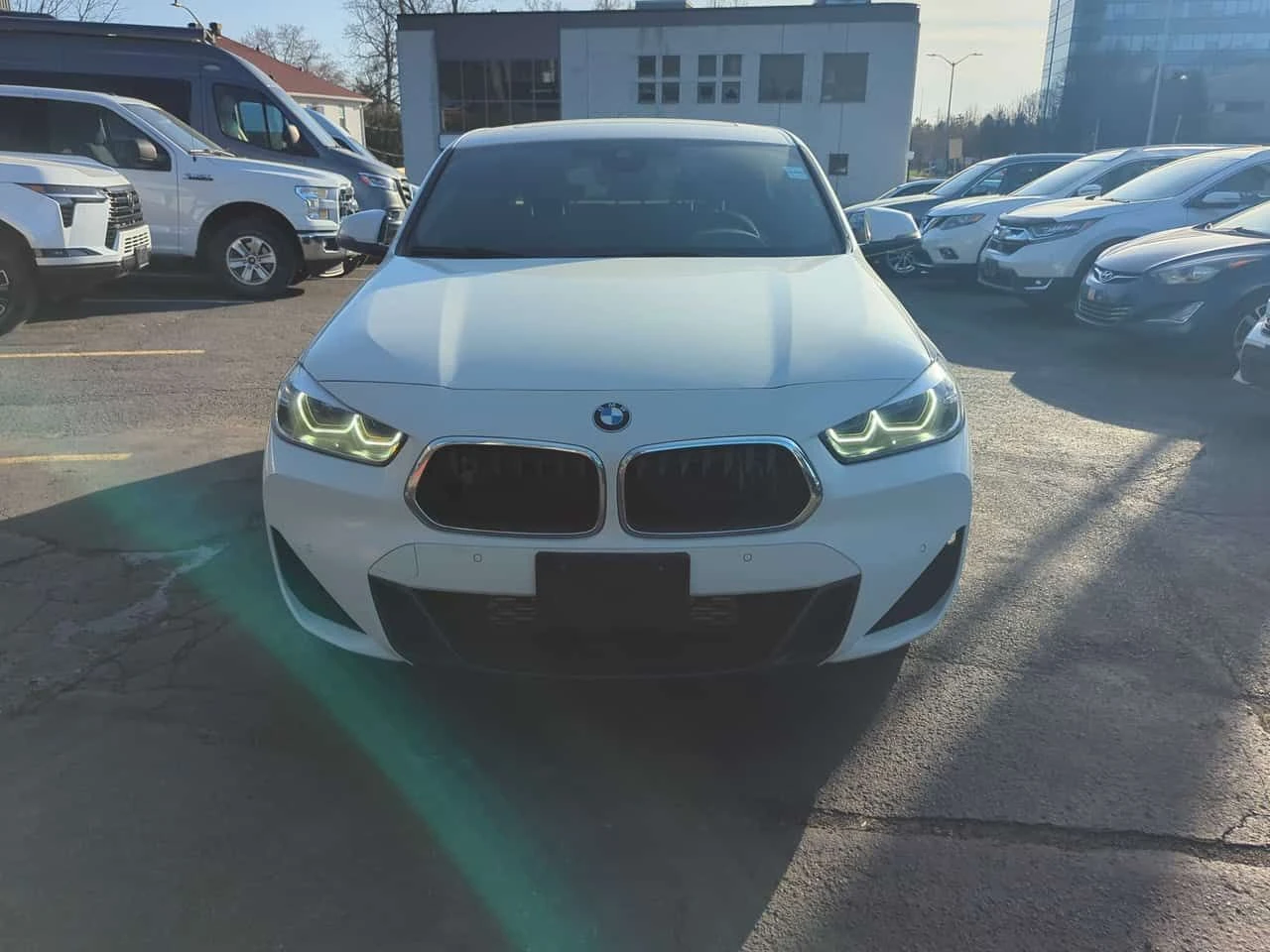 BMW X2 XDRIVE28I * ПАНОРАМА * ПОДГРЕВ * ПРЕДСТАВСИТЕЛСТВО, снимка 2 - Автомобили и джипове - 54359912