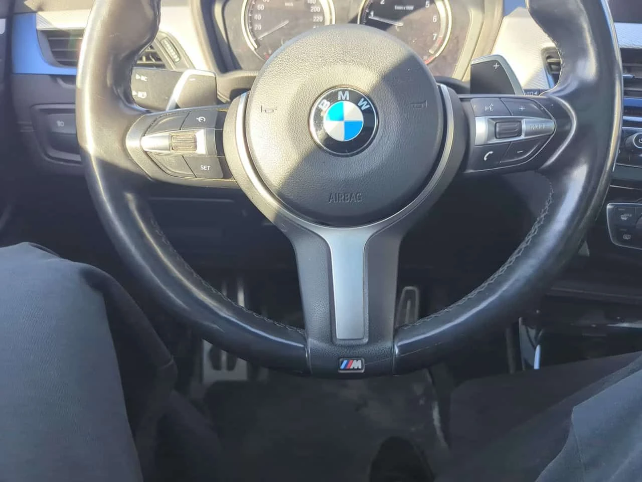 BMW X2 XDRIVE28I * ПАНОРАМА * ПОДГРЕВ * ПРЕДСТАВСИТЕЛСТВО, снимка 8 - Автомобили и джипове - 54359912