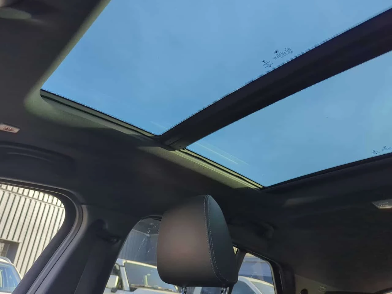 BMW X2 XDRIVE28I * ПАНОРАМА * ПОДГРЕВ * ПРЕДСТАВСИТЕЛСТВО, снимка 12 - Автомобили и джипове - 54359912