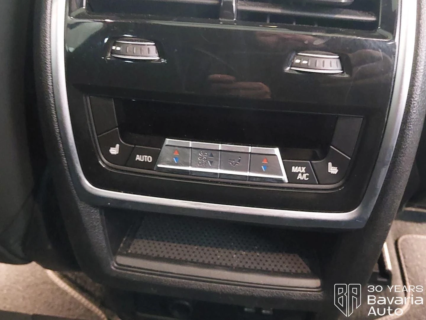 BMW X7 40d xDrive M Sport Paket Sportautomatic, снимка 15 - Автомобили и джипове - 54428193