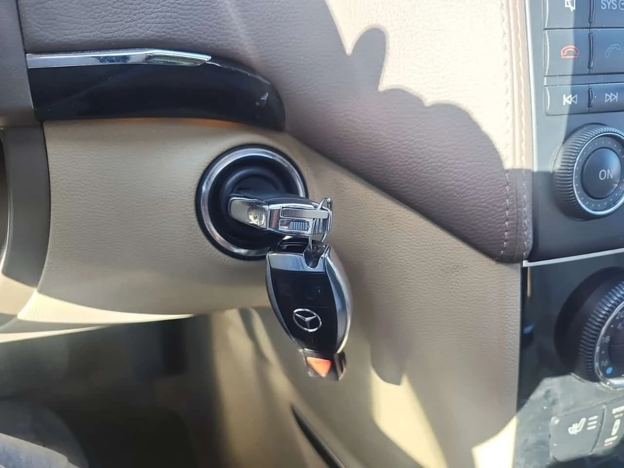 Mercedes-Benz GL 350 DIESEL * Без инциденти * Пълна история в Mercedes , снимка 12 - Автомобили и джипове - 54560539