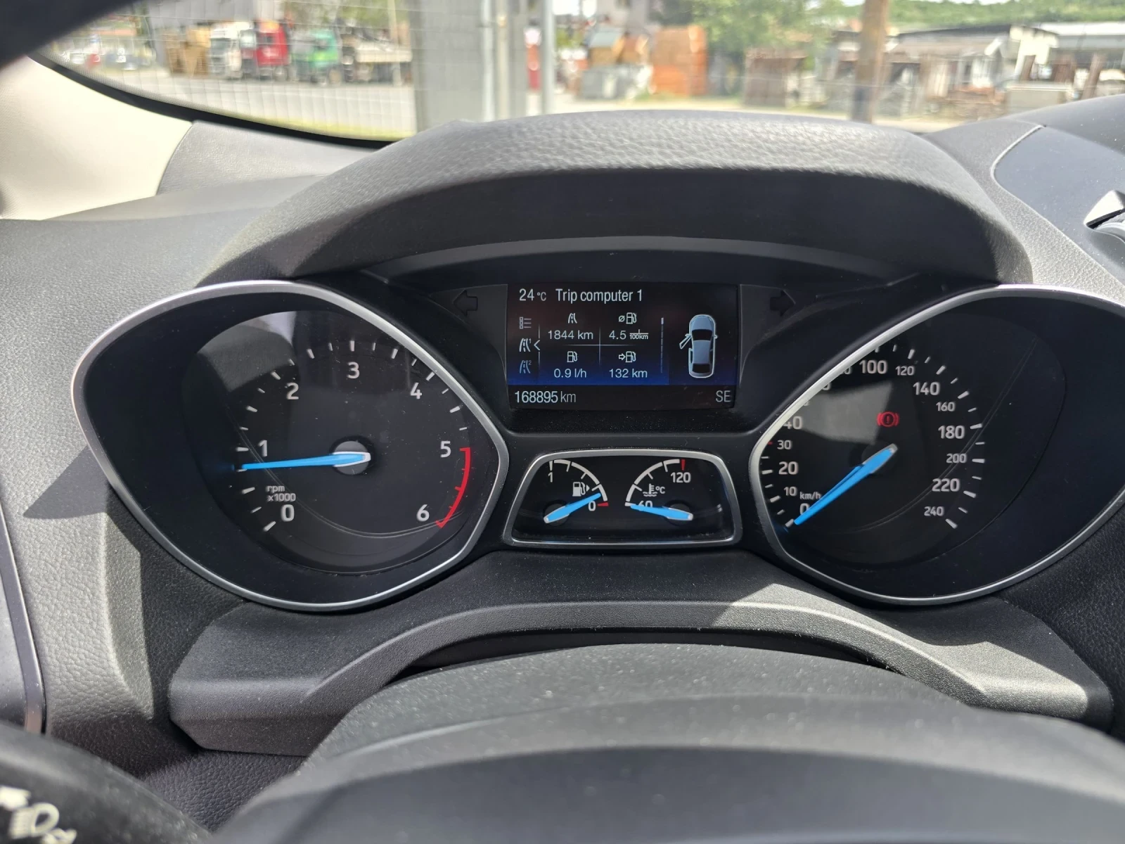 Ford Kuga 1.5 TDCI TITANIUN, снимка 16 - Автомобили и джипове - 54588845