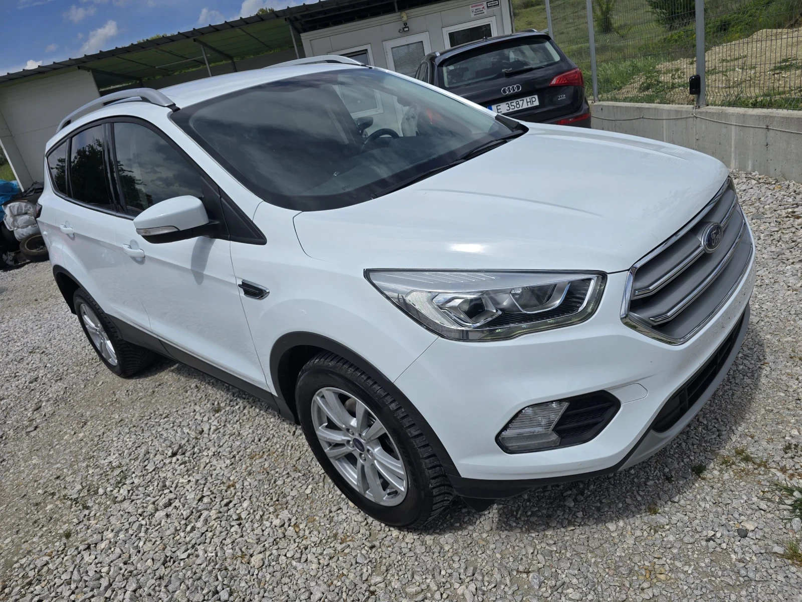 Ford Kuga 1.5 TDCI TITANIUN, снимка 3 - Автомобили и джипове - 54588845