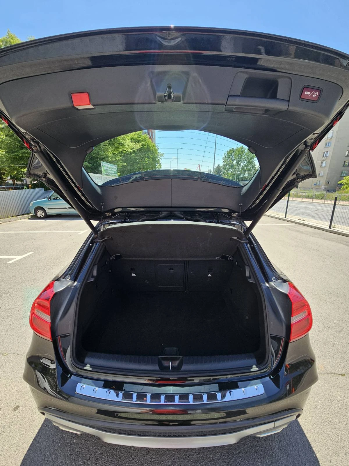 Mercedes-Benz GLA 220, снимка 7 - Автомобили и джипове - 54597875