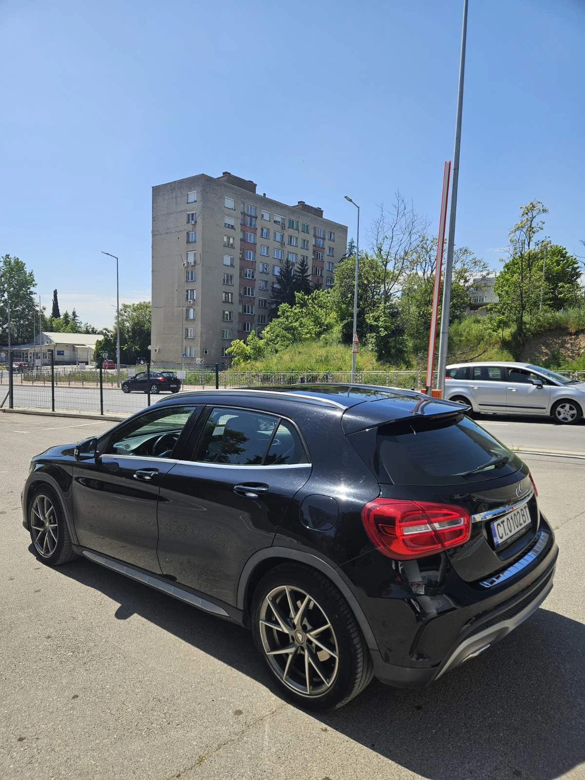Mercedes-Benz GLA 220, снимка 8 - Автомобили и джипове - 54597875