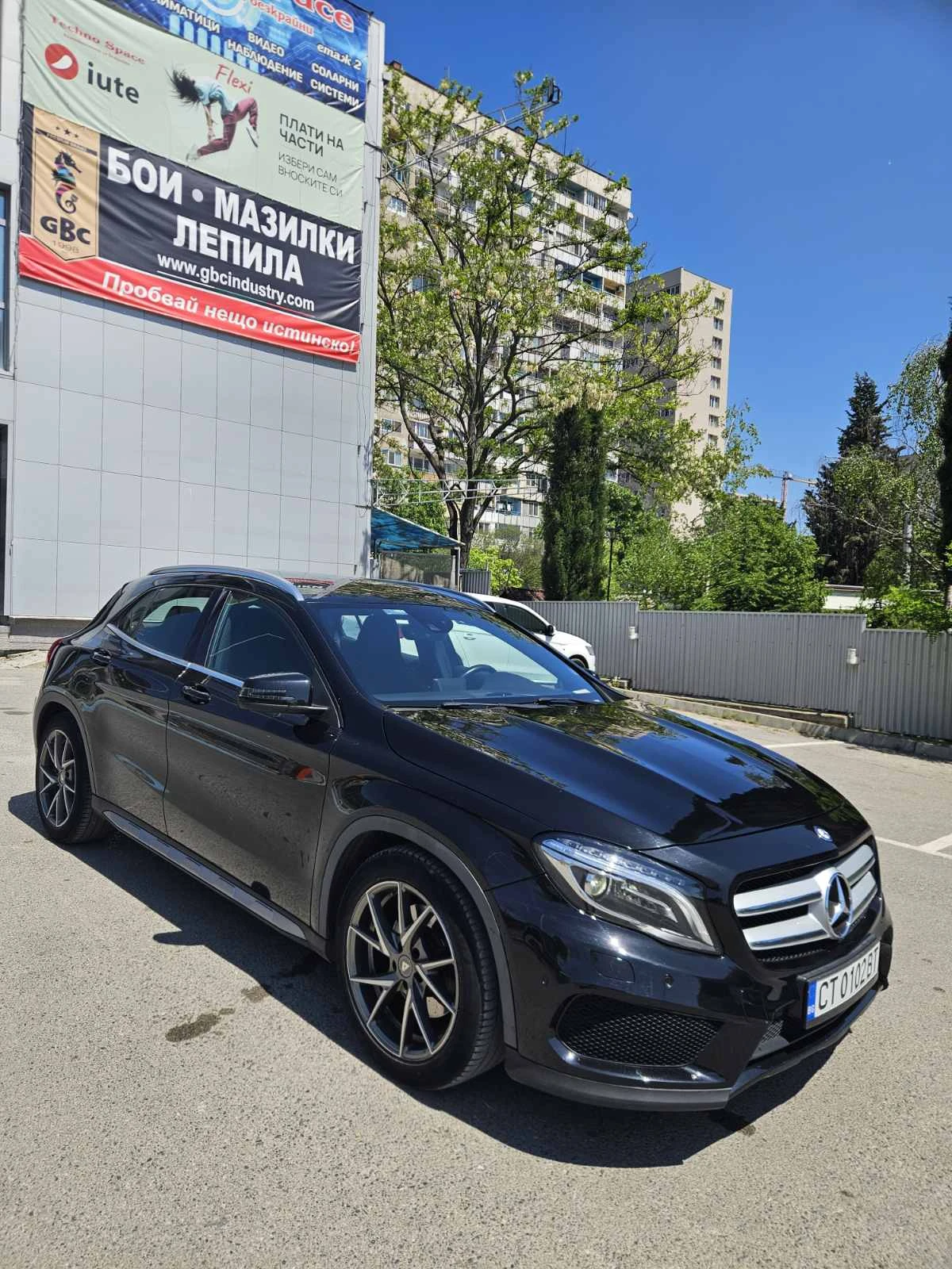 Mercedes-Benz GLA 220, снимка 3 - Автомобили и джипове - 54597875