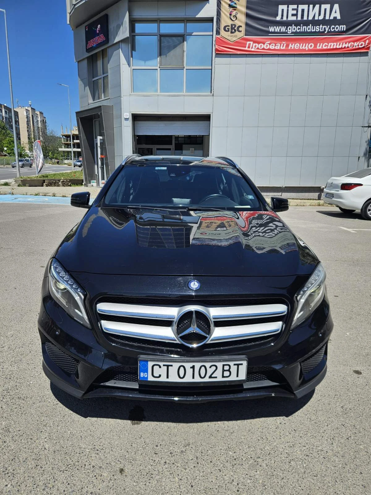 Mercedes-Benz GLA 220, снимка 2 - Автомобили и джипове - 54597875