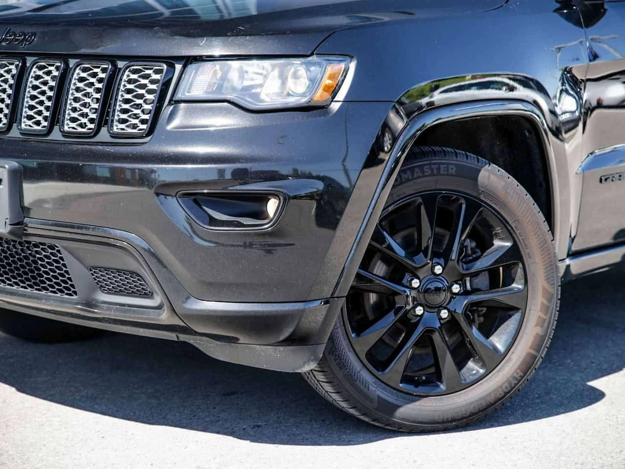 Jeep Grand cherokee * CLEAN CARFAX | SUNROOF | LEATHER | NAVI * , снимка 2 - Автомобили и джипове - 55263733