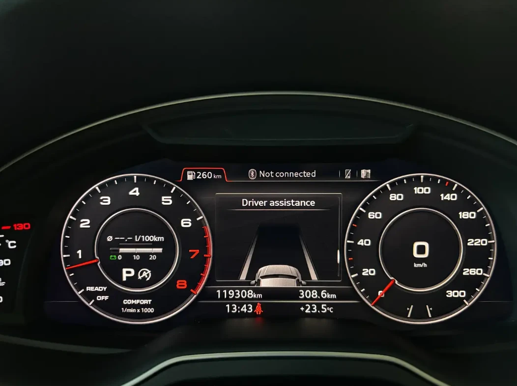 Audi Q7 Technik HUD/Air/Ambient, снимка 4 - Автомобили и джипове - 55298307