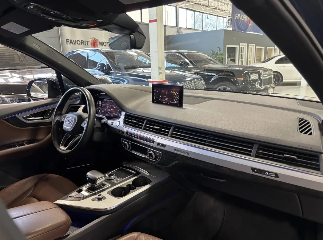Audi Q7 Technik HUD/Air/Ambient, снимка 7 - Автомобили и джипове - 55298307