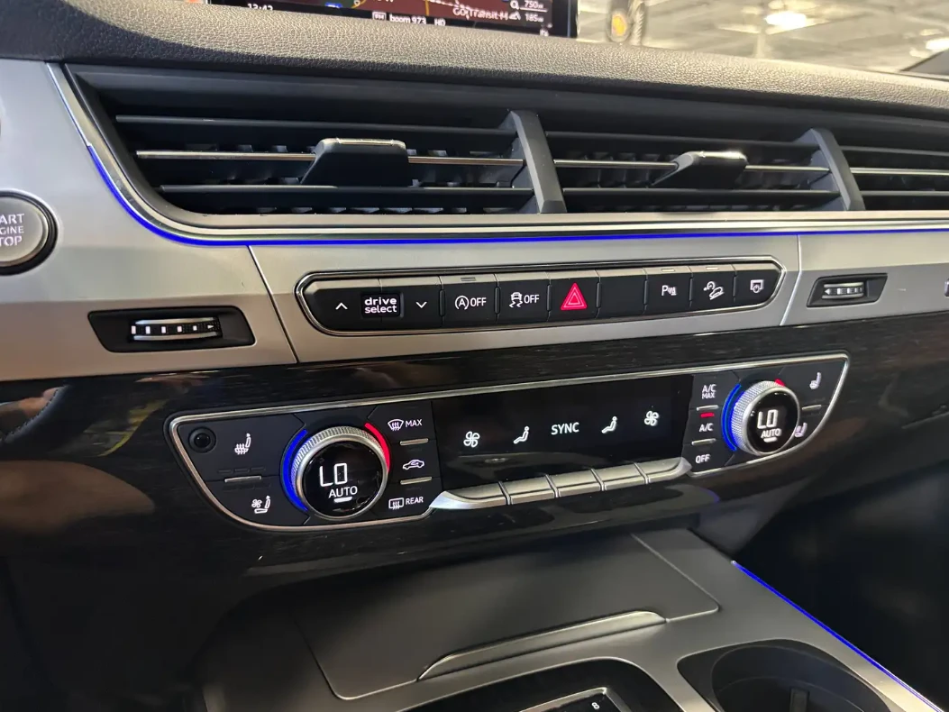 Audi Q7 Technik HUD/Air/Ambient, снимка 6 - Автомобили и джипове - 55298307