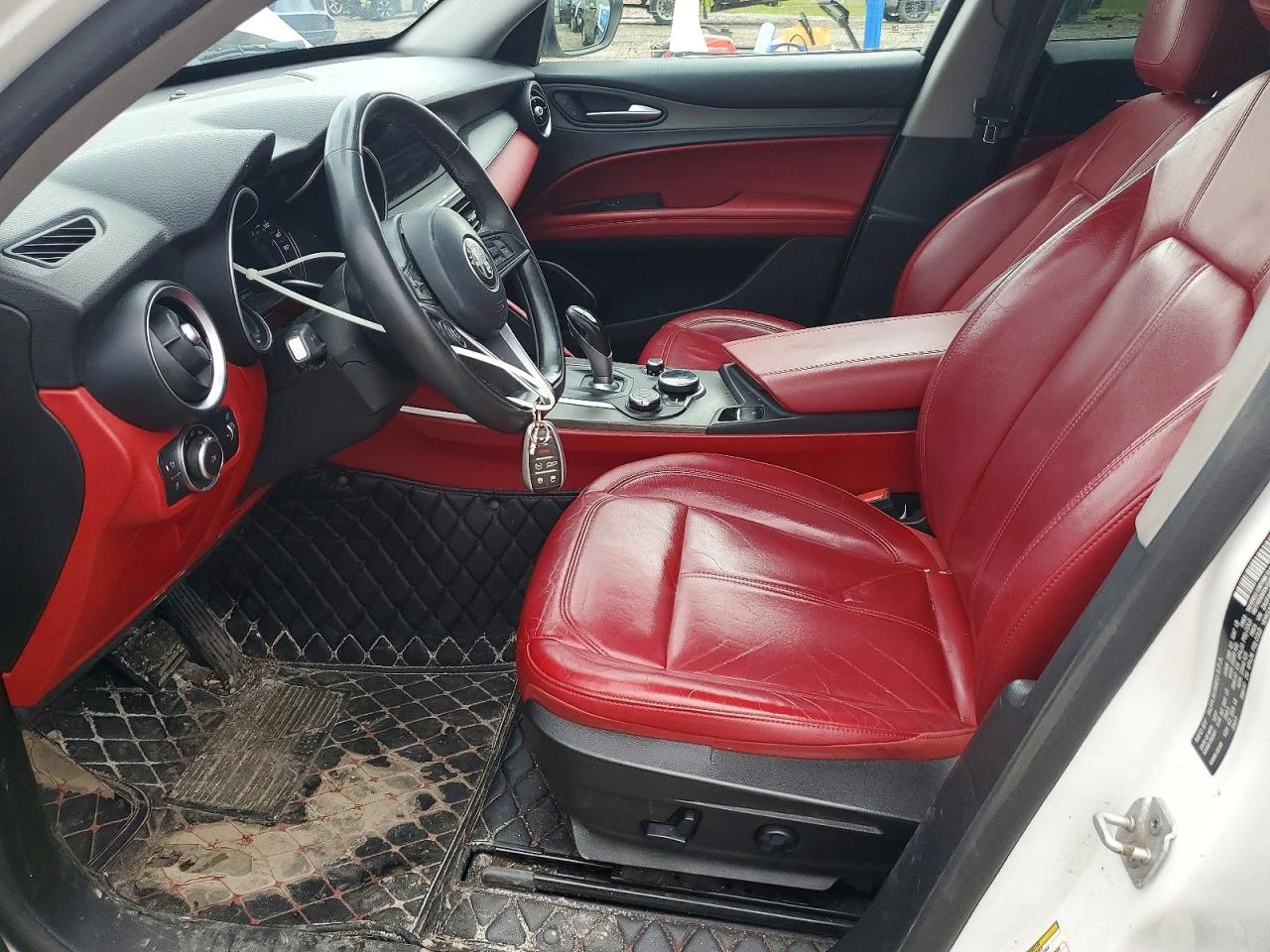 Alfa Romeo Stelvio 2.0l Ti, снимка 7 - Автомобили и джипове - 55591542