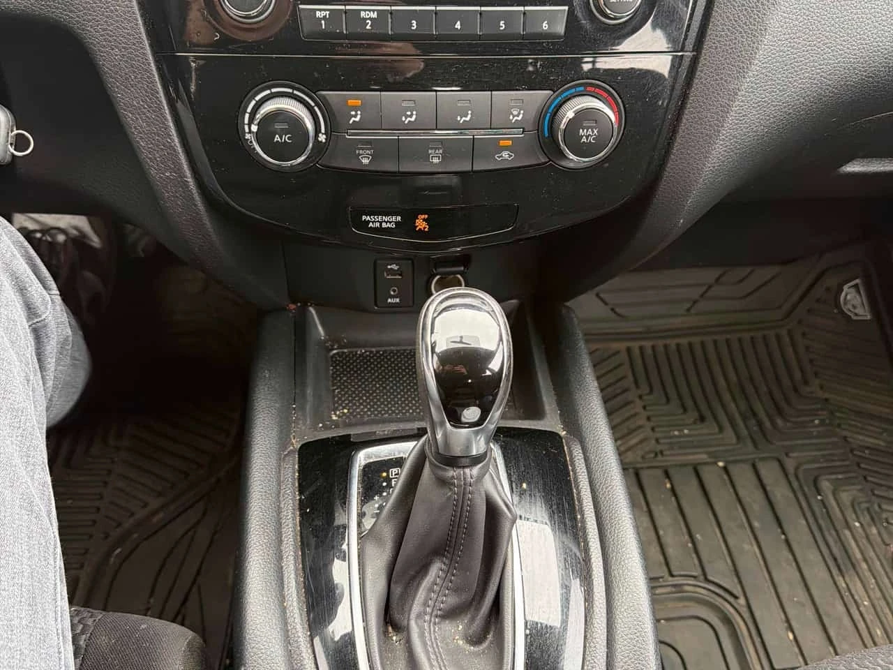 Nissan Qashqai  * CARFAX * ����� �� ����������� | Mobile.bg � ����������� 11