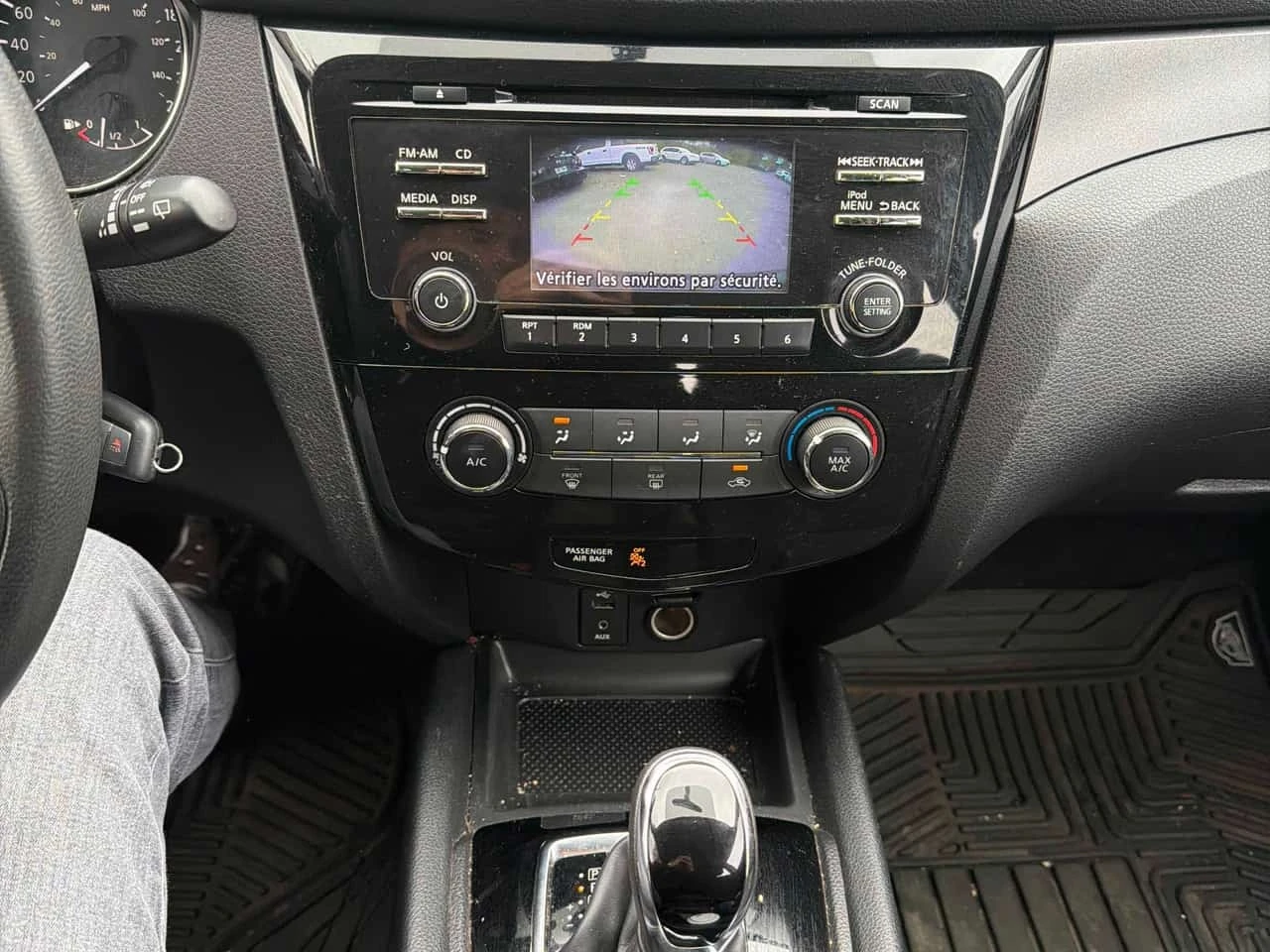 Nissan Qashqai  * CARFAX * ����� �� ����������� | Mobile.bg � ����������� 9