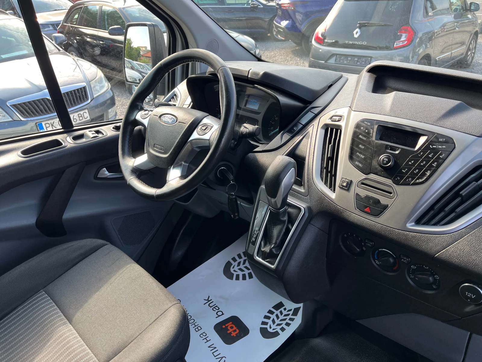 Ford Transit Custom 2.0TDCI AVTOMATIK, снимка 11 - Бусове и автобуси - 55673382