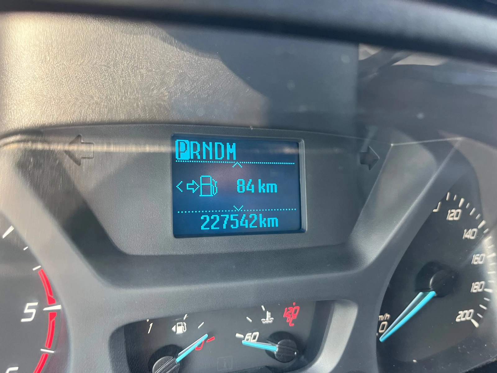 Ford Transit Custom 2.0TDCI AVTOMATIK, снимка 14 - Бусове и автобуси - 55673382