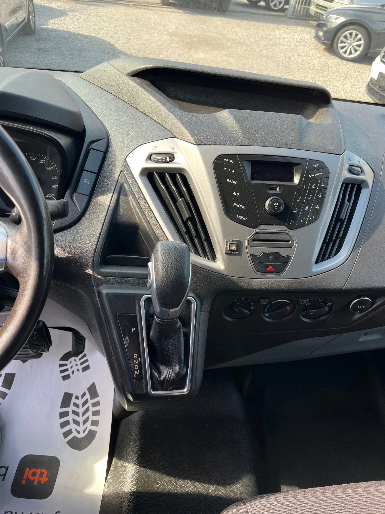 Ford Transit Custom 2.0TDCI AVTOMATIK, снимка 13 - Бусове и автобуси - 55673382
