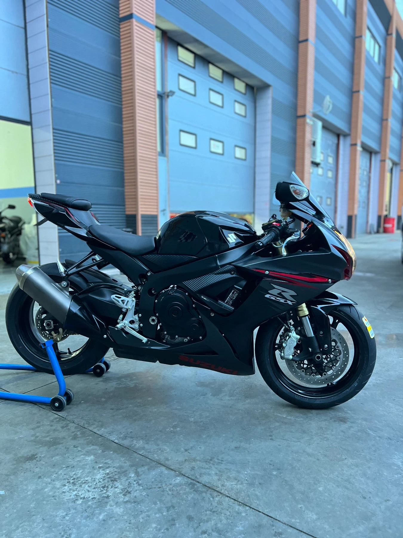 Suzuki Gsxr GSX-R 750 L1 - изображение 7