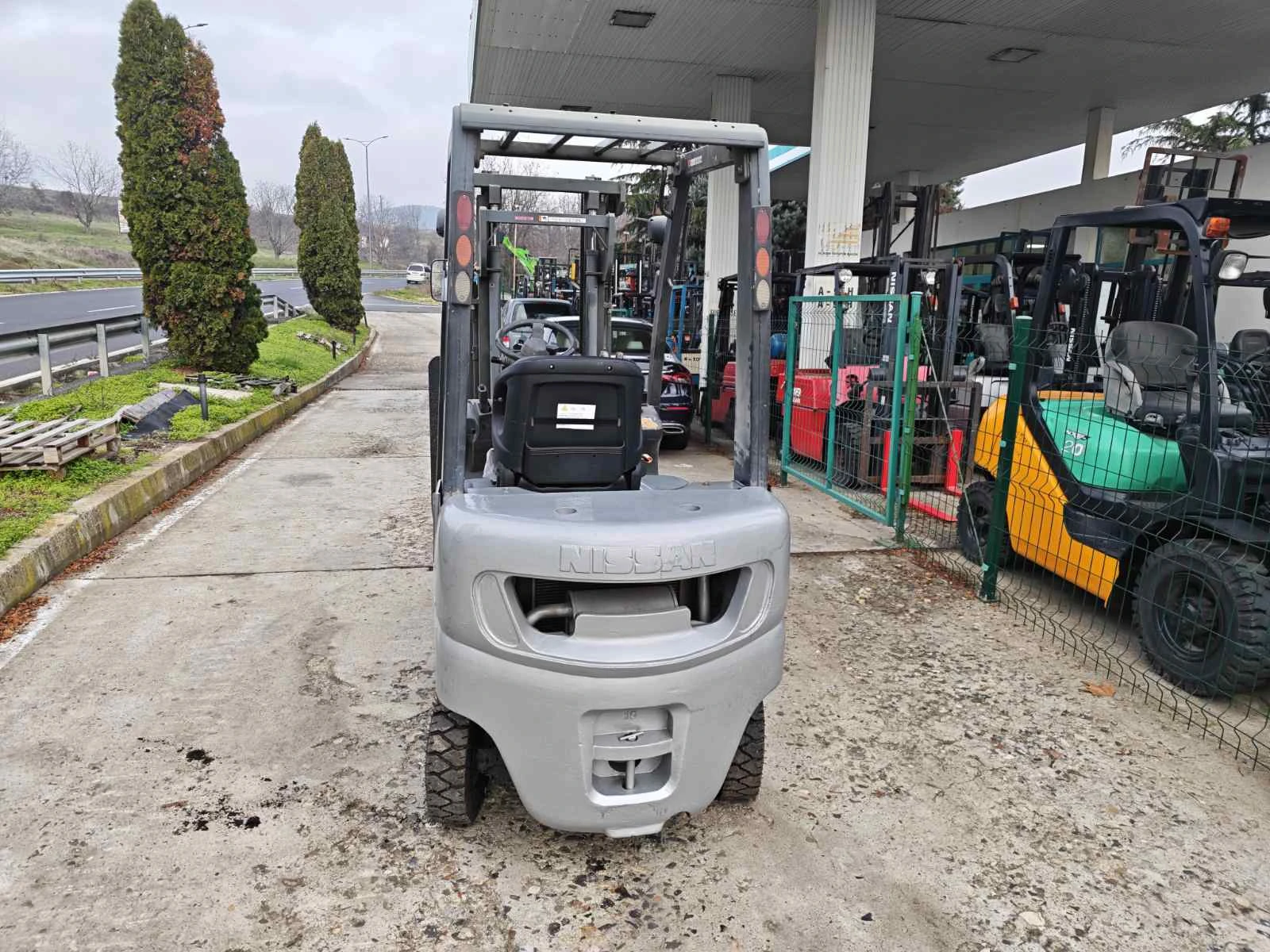  Nissan 1500  | Mobile.bg   8