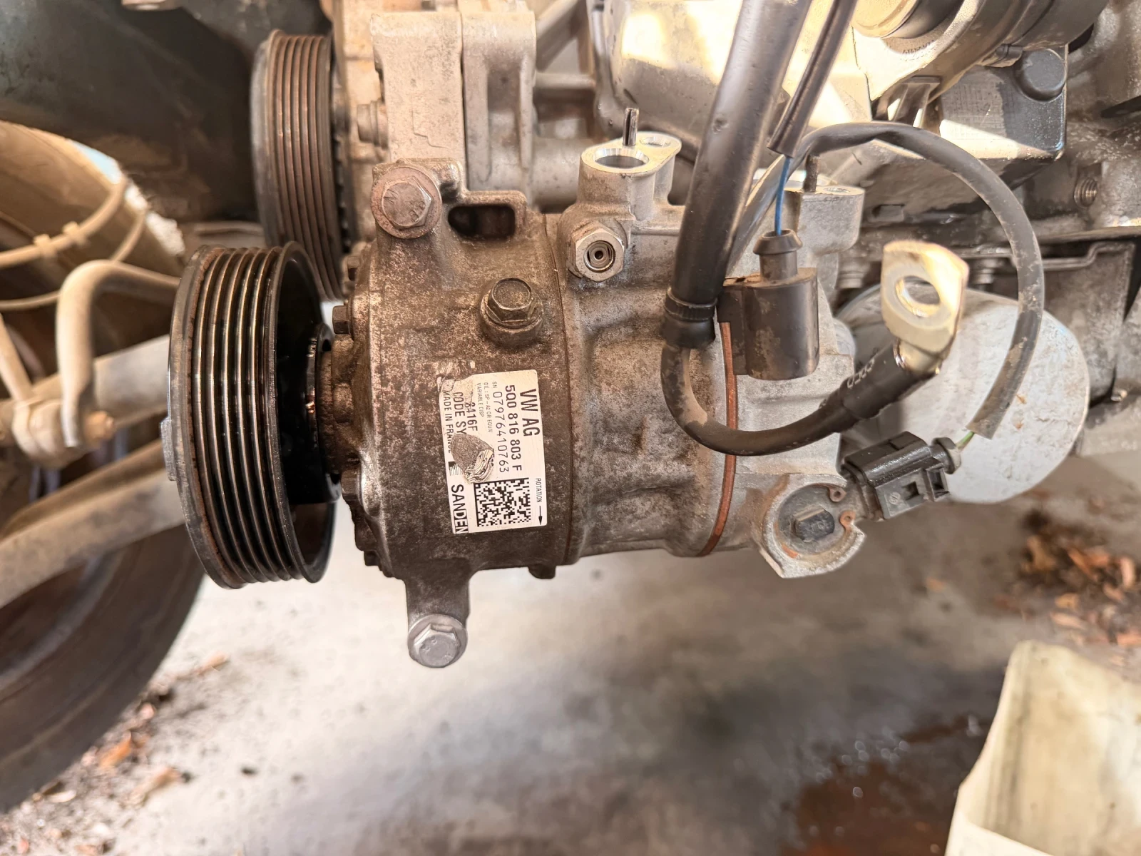 5Q0816803F Компресор климатик SKODA RAPID 1.0TSI 5Q0 816 803 F
