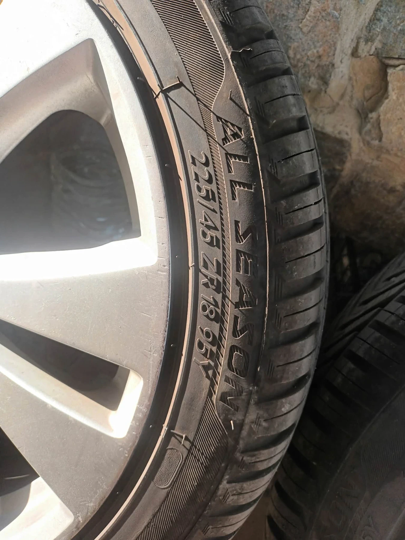 ���� � ������ 225/95R18 | Mobile.bg � ����������� 3