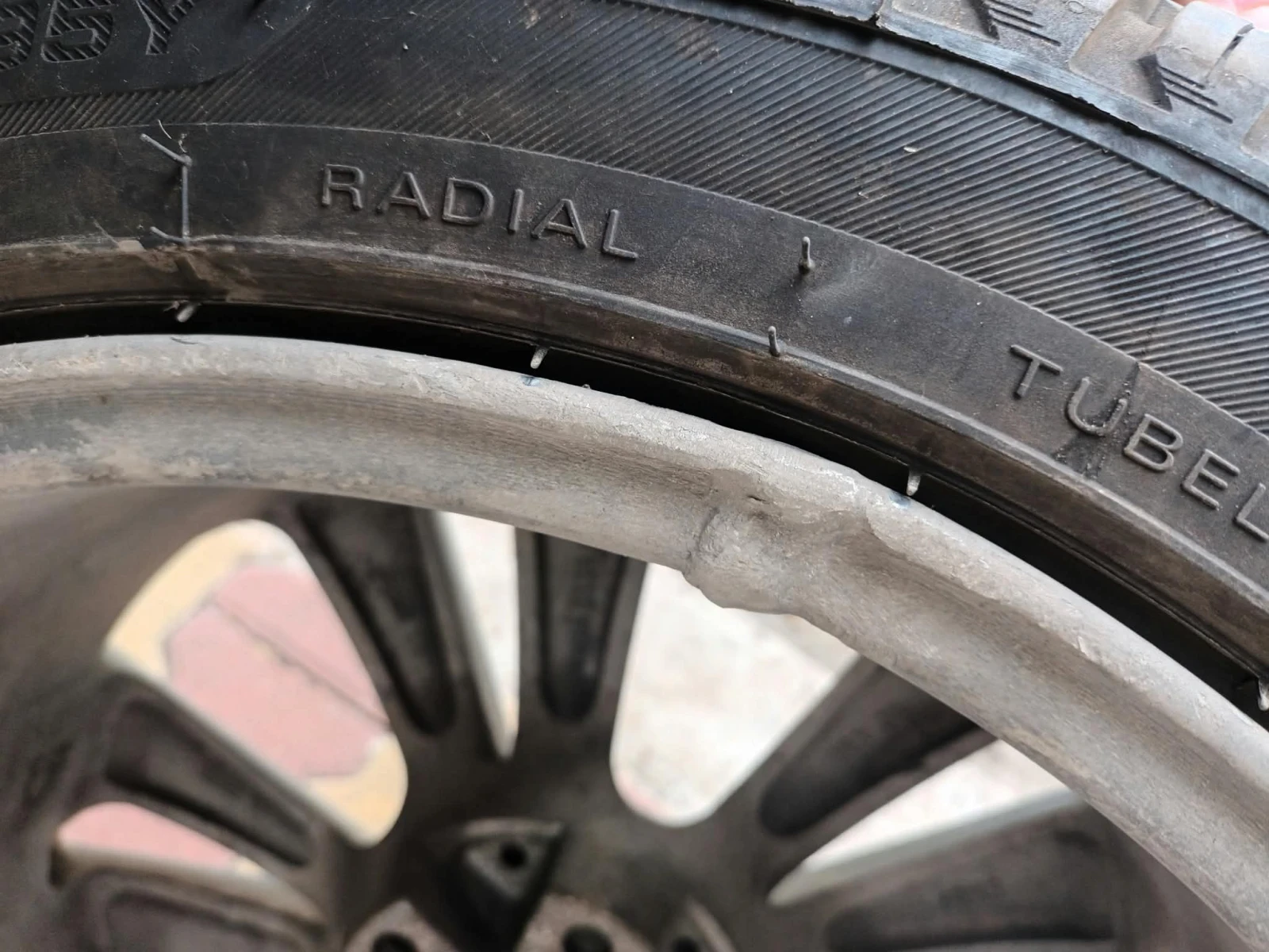 ���� � ������ 225/95R18 | Mobile.bg � ����������� 8