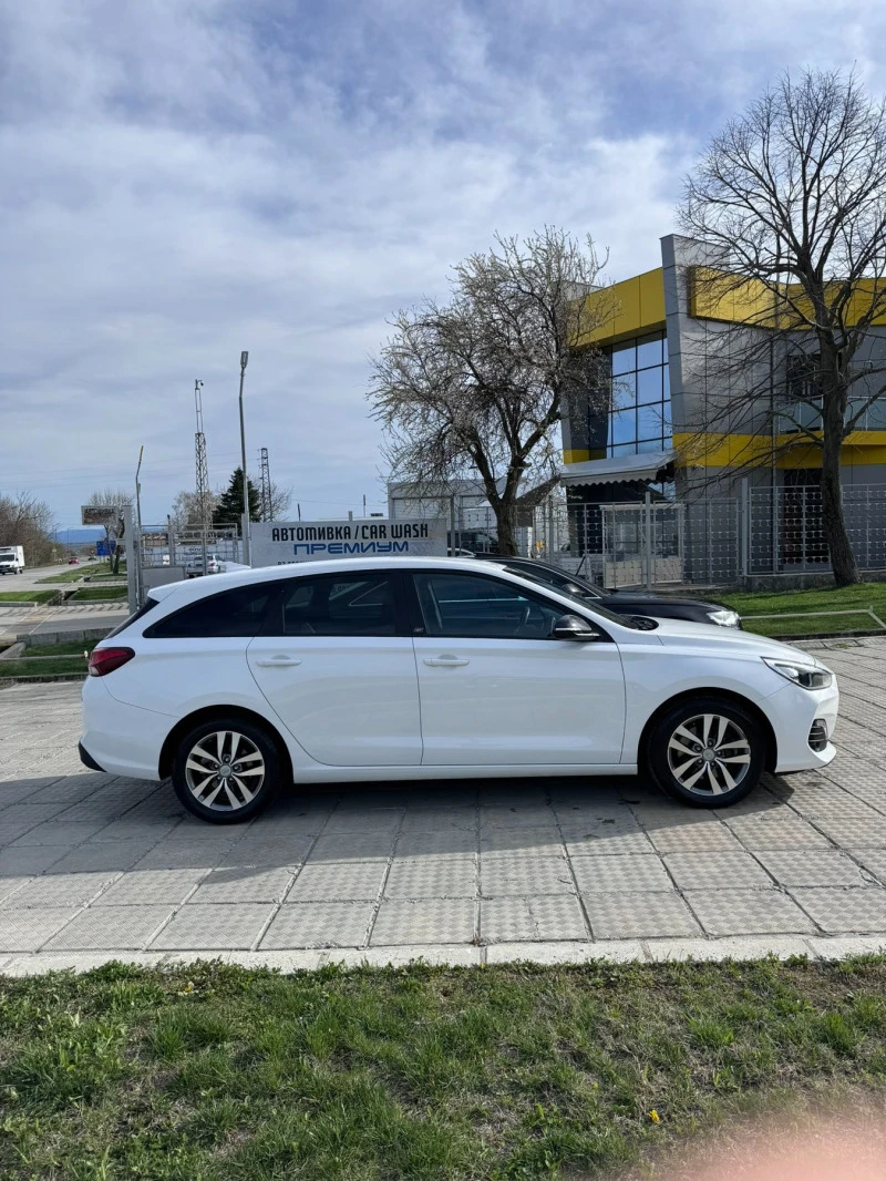 Hyundai I30, снимка 3 - Автомобили и джипове - 47345445