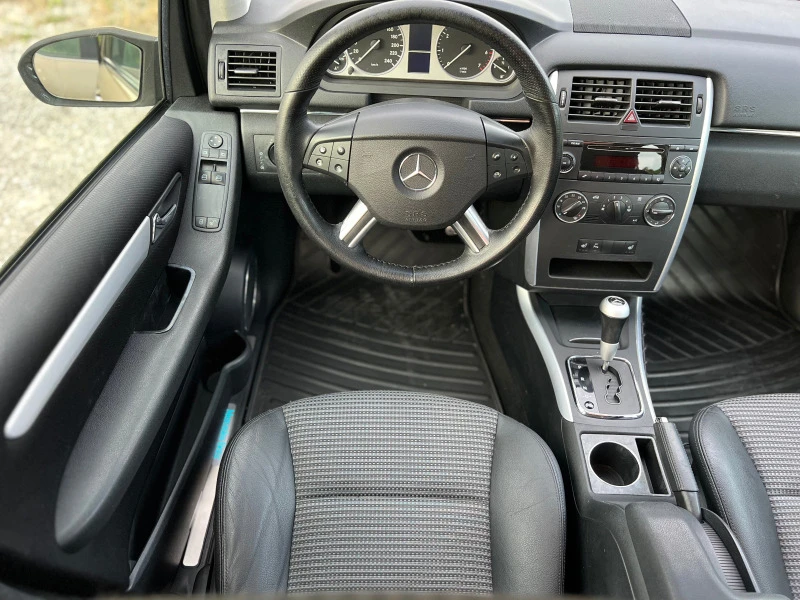 Mercedes-Benz B 200 2.0i Turbo Панорама , снимка 11 - Автомобили и джипове - 46337044