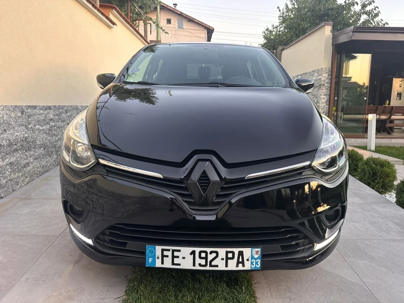 Renault Clio 0.9i, снимка 2 - Автомобили и джипове - 46889040