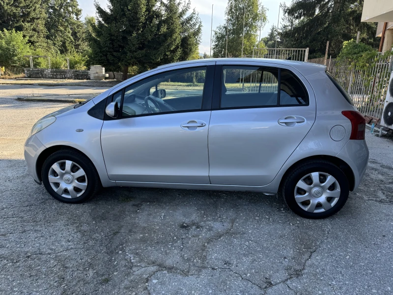 Toyota Yaris 1.0 Бензин / Лизинг, снимка 8 - Автомобили и джипове - 46909193