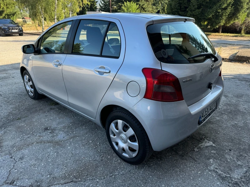 Toyota Yaris 1.0 Бензин / ЛИЗИНГ, снимка 7 - Автомобили и джипове - 46909193