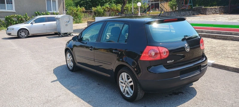 VW Golf 1.6 бензин , снимка 4 - Автомобили и джипове - 47062366