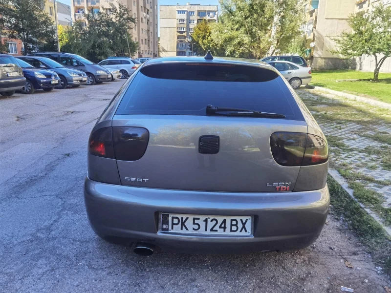 Seat Leon, снимка 8 - Автомобили и джипове - 48188783