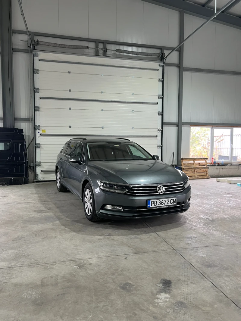 VW Passat B8 , снимка 1 - Автомобили и джипове - 48102373