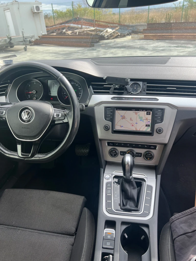 VW Passat B8 , снимка 6 - Автомобили и джипове - 48102373