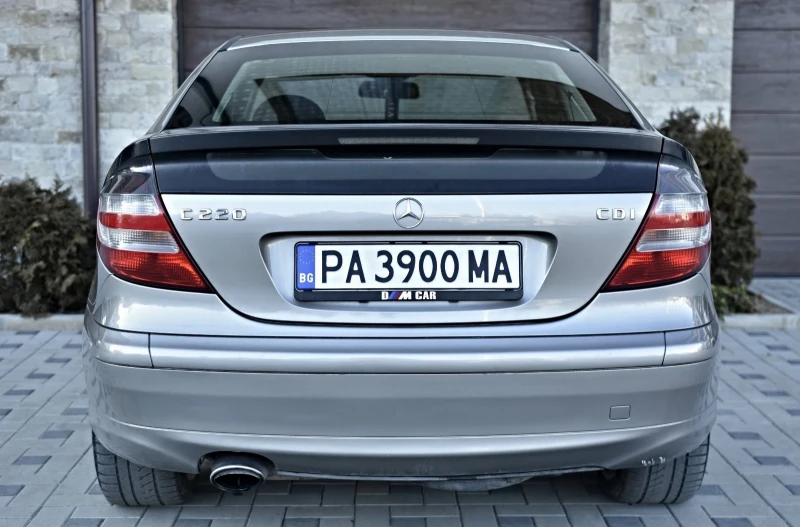 Mercedes-Benz C 220, снимка 5 - Автомобили и джипове - 49031137