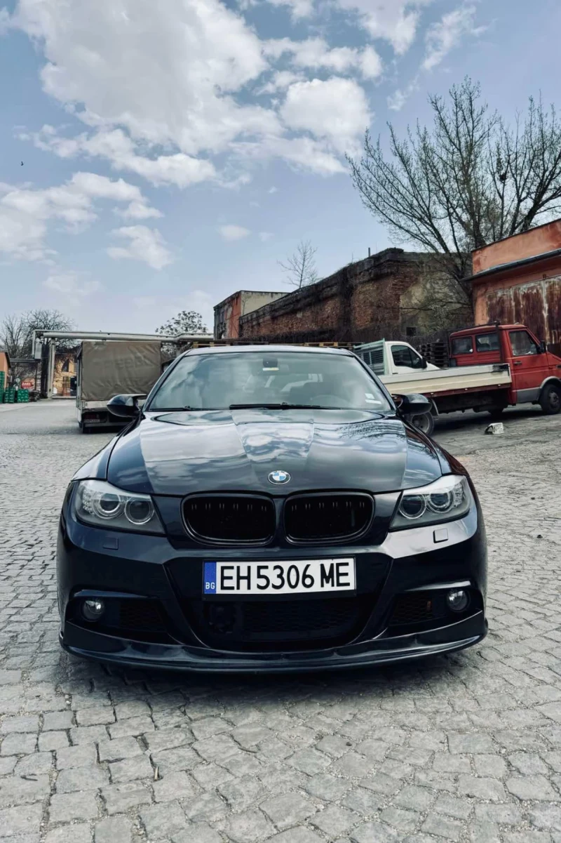 BMW 330, снимка 1 - Автомобили и джипове - 49520168