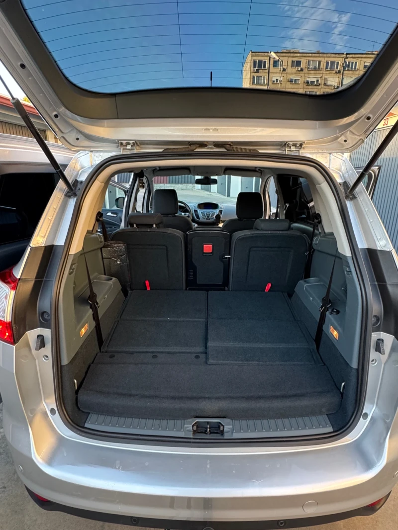 Ford Grand C-Max Отлично състояние, снимка 9 - Автомобили и джипове - 52543606