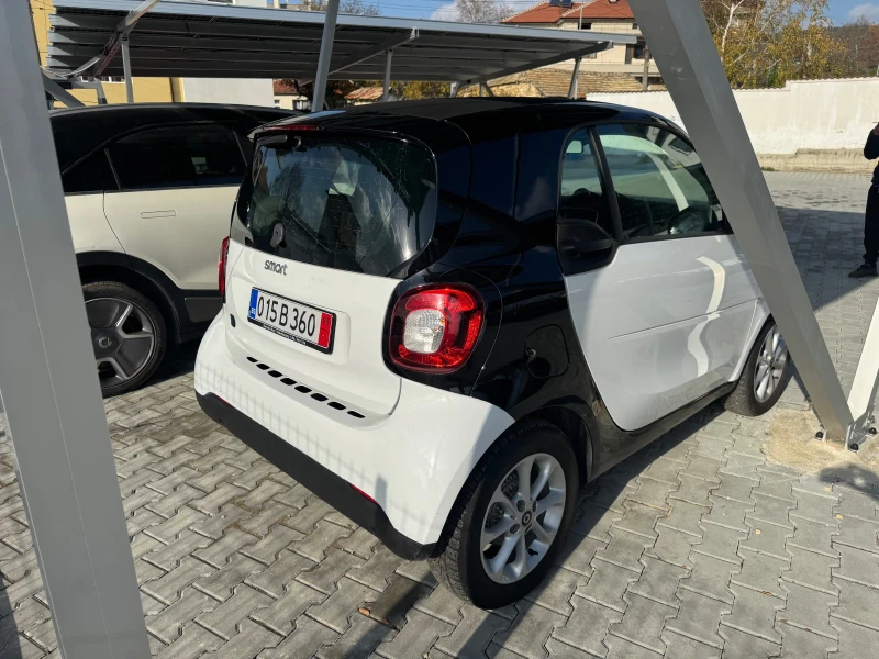 Smart Fortwo EQ, снимка 8 - Автомобили и джипове - 52506785