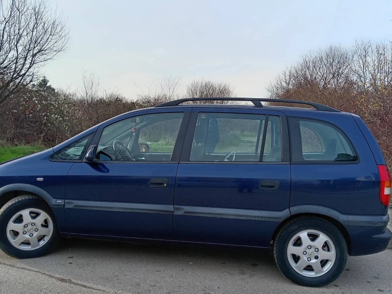 Opel Zafira ван, снимка 14 - Автомобили и джипове - 52631423