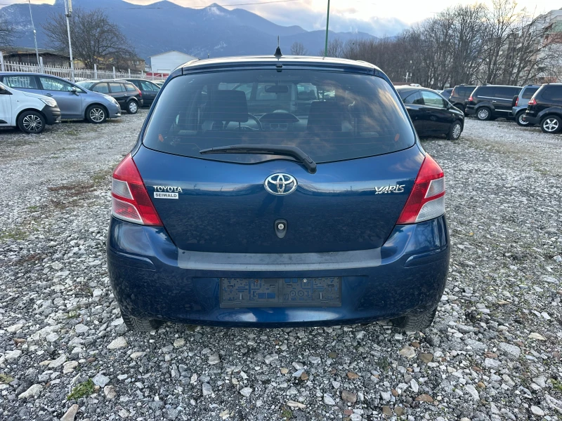 Toyota Yaris 1.0I 69KC, снимка 4 - Автомобили и джипове - 52753412
