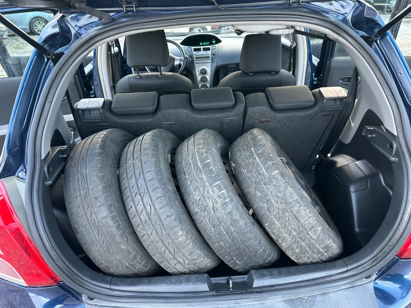Toyota Yaris 1.0I 69KC, снимка 13 - Автомобили и джипове - 52753412