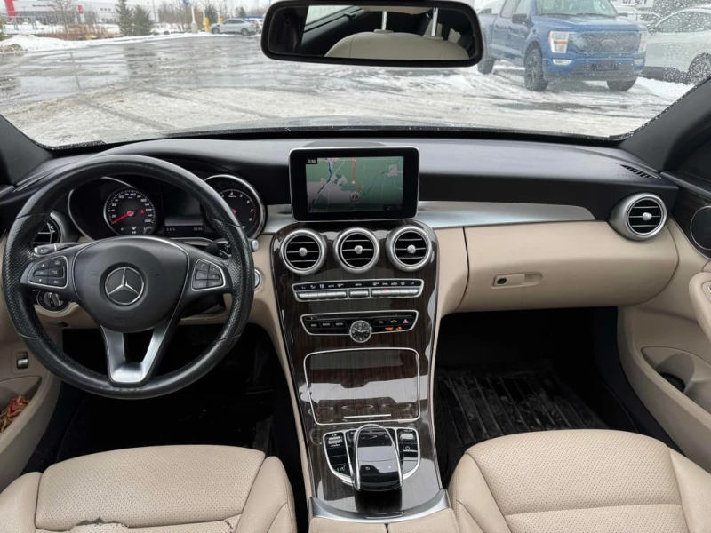 Mercedes-Benz C 300 * CARFAX * БЕЗ ПЪРВОНАЧАЛНА ВНОСКА, снимка 9 - Автомобили и джипове - 52841744