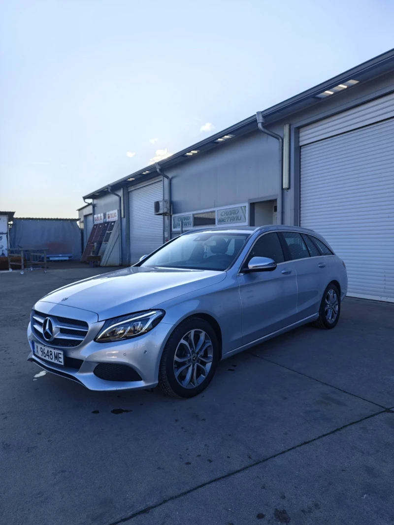 Mercedes-Benz C 220, снимка 2 - Автомобили и джипове - 52908594