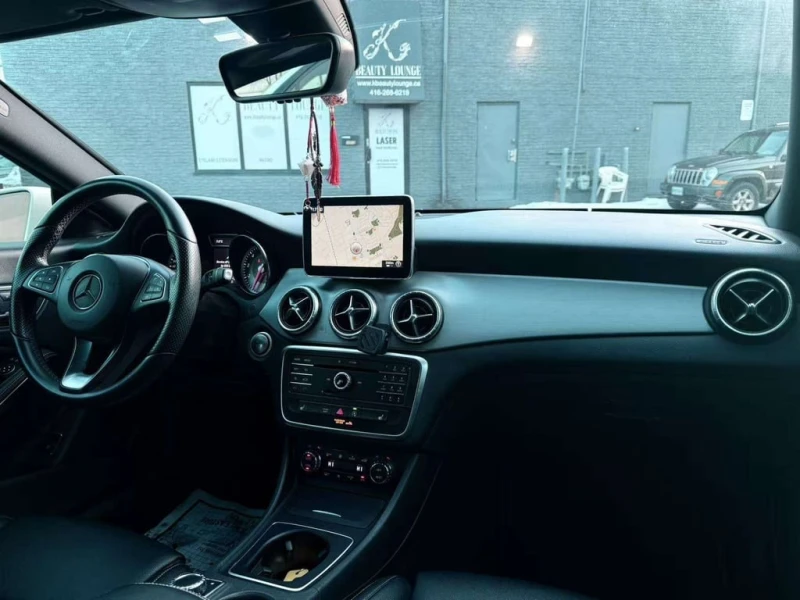 Mercedes-Benz CLA * CLA250 4M * CARFAX * ЦЕНА ДО БГ, снимка 17 - Автомобили и джипове - 53245413